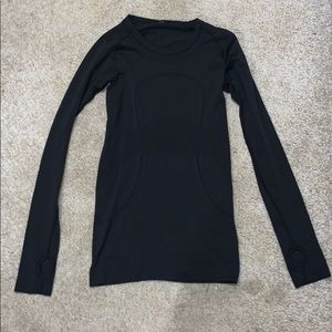 Lululemon Swifty long sleeve! Size 4! Hardly worn